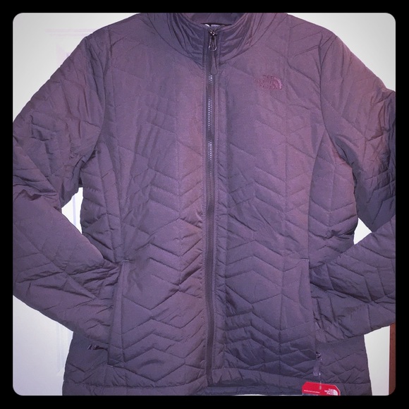 The North Face Jackets & Blazers - NWT. The North Face Bombay Jacket 🧥